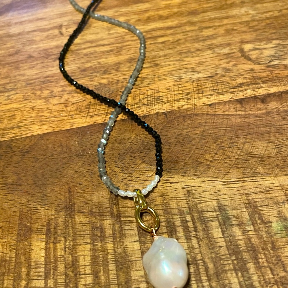 Pearl and gemstone necklace